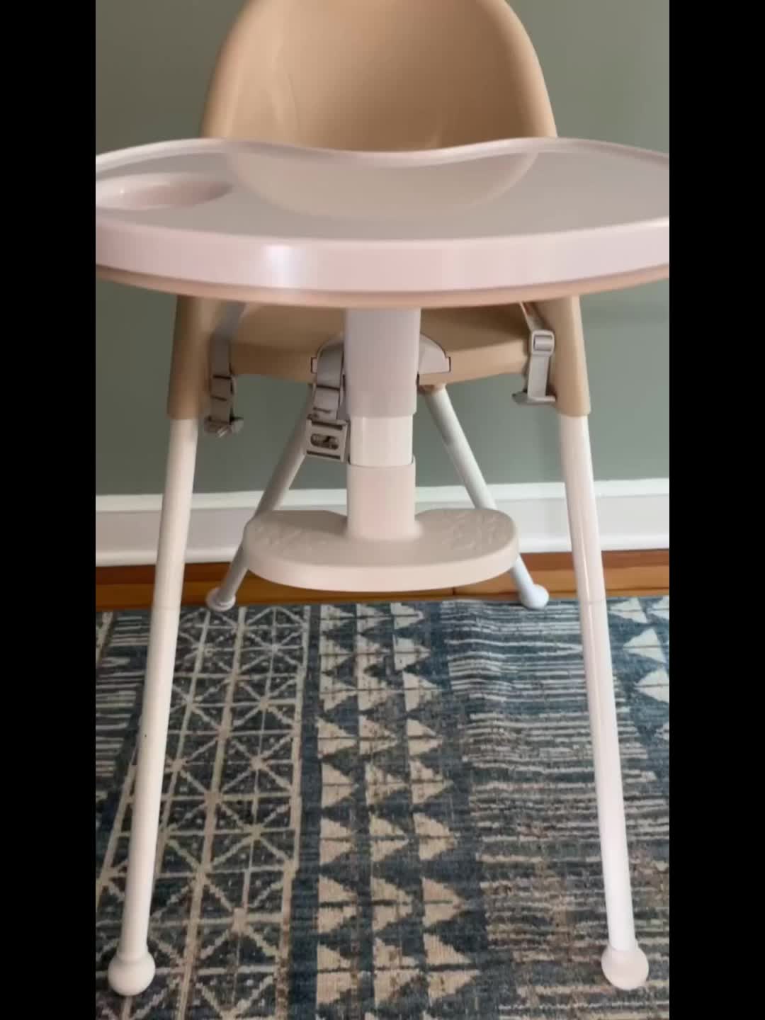 3-in-1 Cute Folding High Chair, Perfect Modern Space Saving Highchair with Detachable Double Tray, 3-Point Harness, High Chairs for Babies And Toddlers, Christmas & Halloween