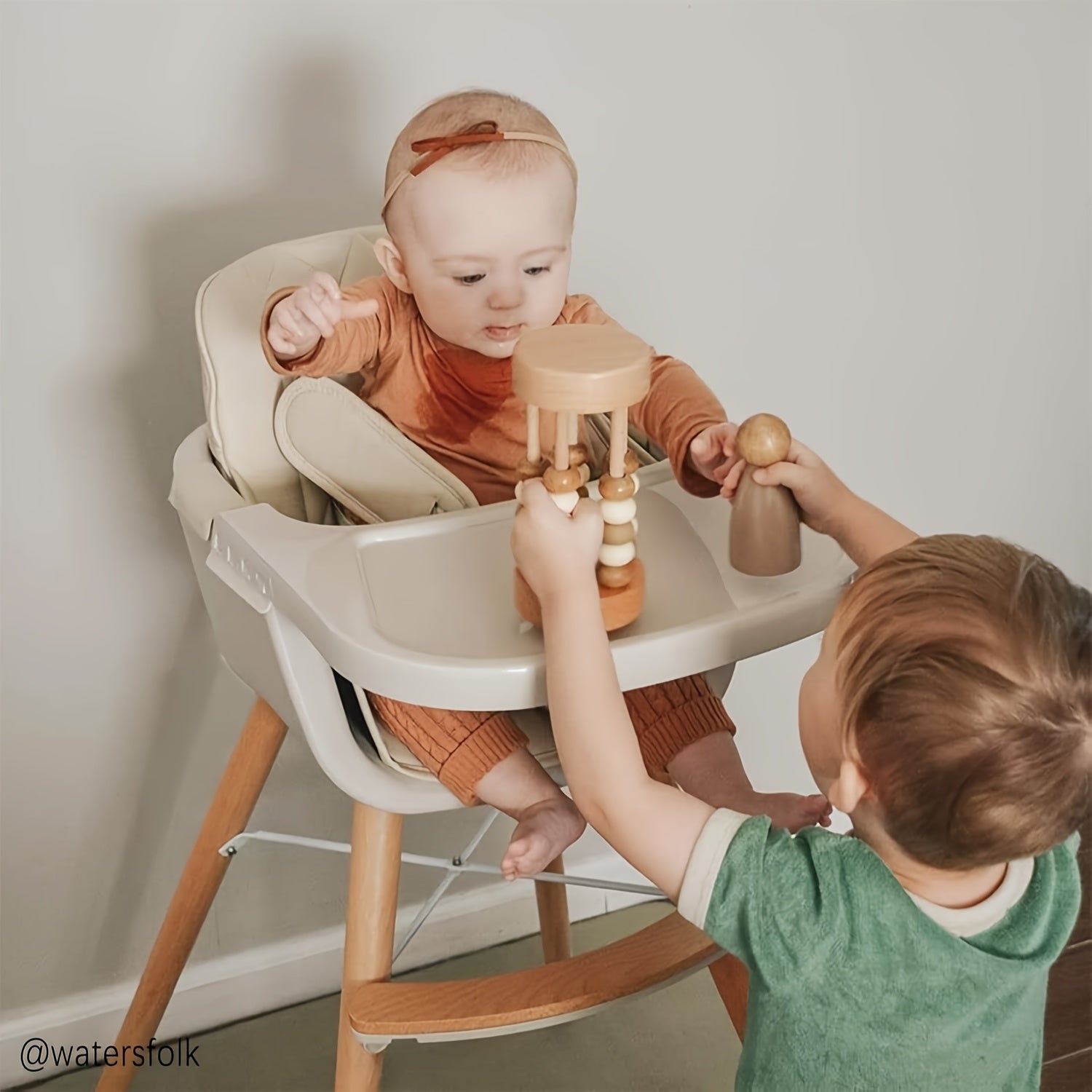 Convertible Baby High Chair, 3in 1 Wooden Highchair\u002FBooster, 5-Point Harness, PU Cushion And Footrest for Baby, Toddler, Baby High Chair with Adjustable Legs & Dishwasher Safe Tray, Made Of Sleek Hardwood & Premium ette, Christmas & Halloween